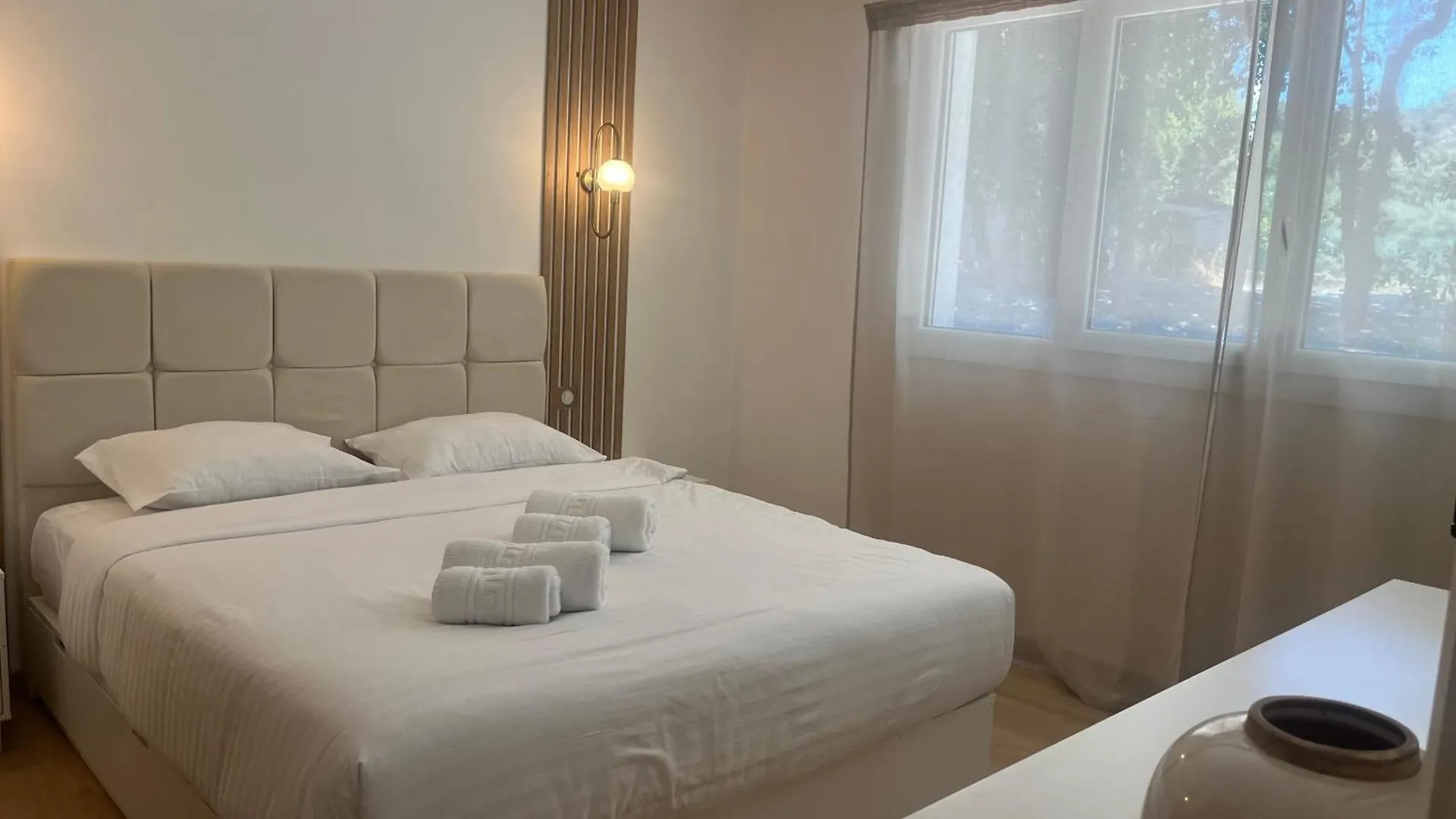 Beautiful 4 Bedroom Villa With Pool, Jacuzzi Biot