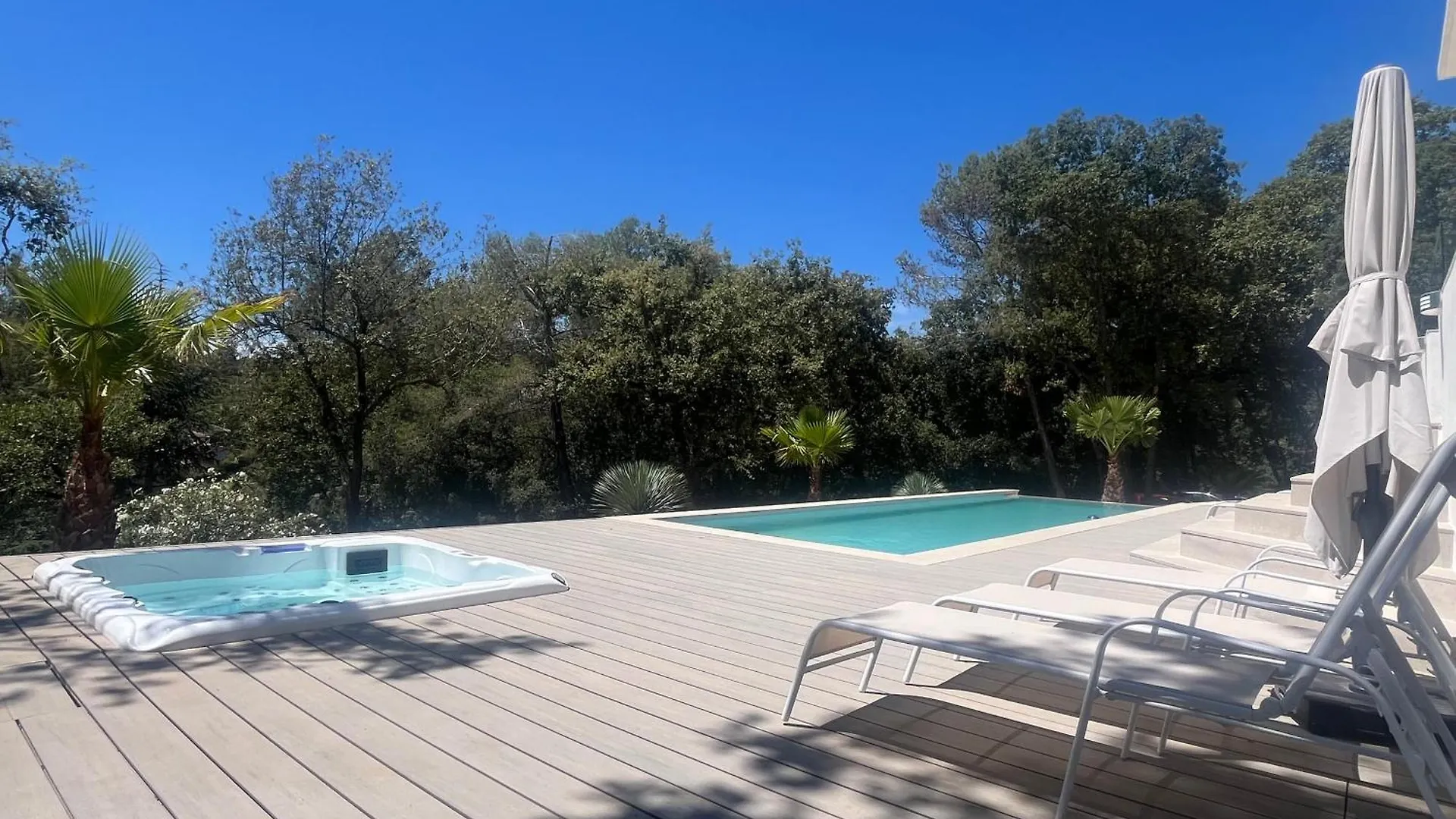 Beautiful 4 Bedroom Villa With Pool, Jacuzzi Biot