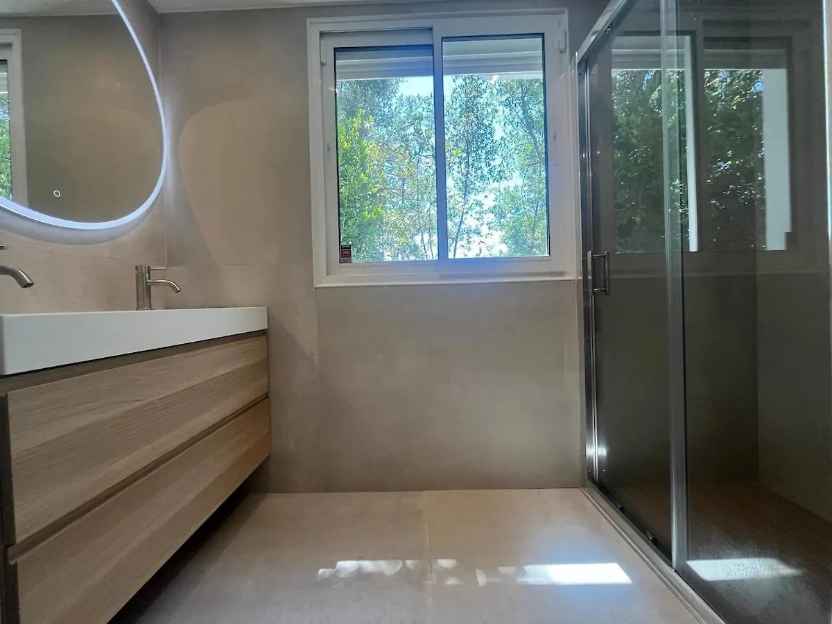 Beautiful 4 Bedroom Villa With Pool, Jacuzzi Biot France