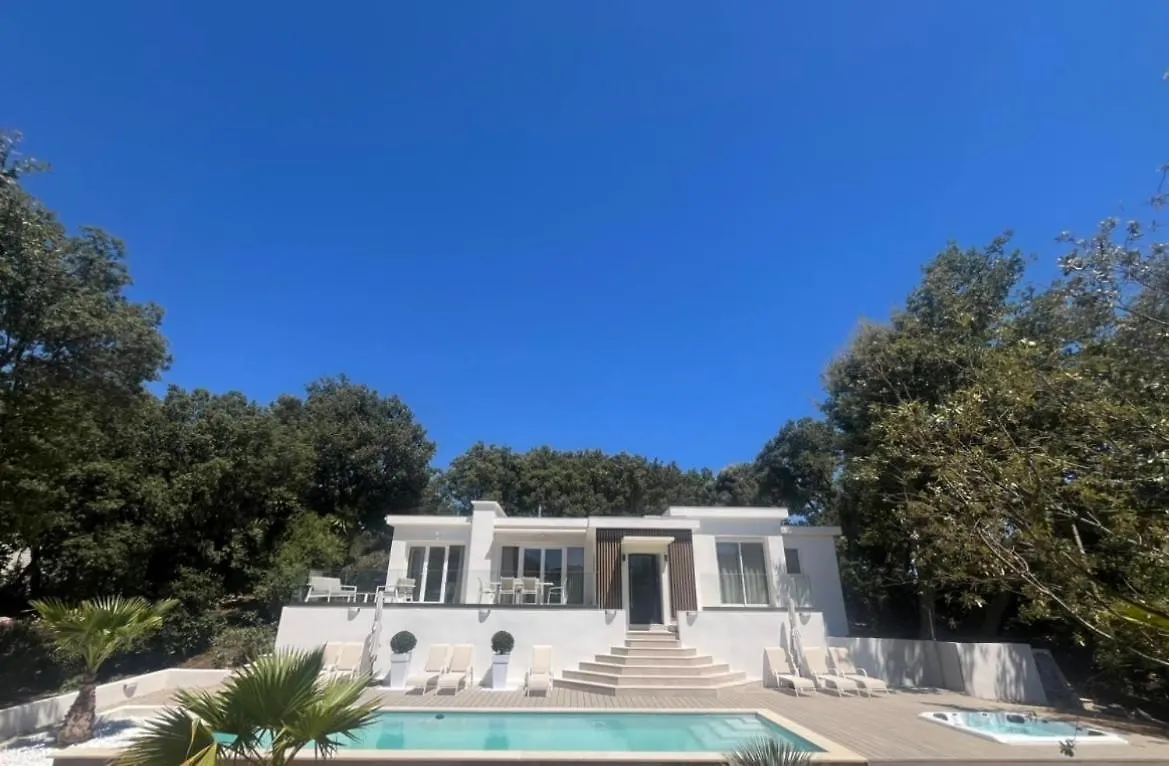 Beautiful 4 Bedroom Villa With Pool, Jacuzzi Biot