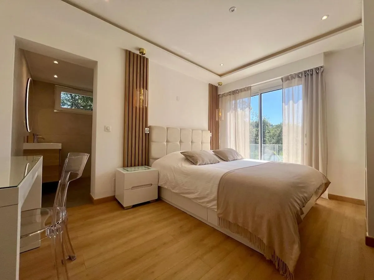 Beautiful 4 Bedroom Villa With Pool, Jacuzzi Biot